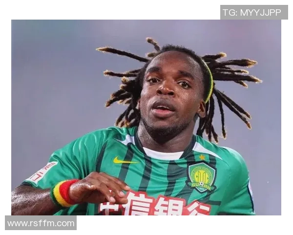 属马的足球明星们在绿茵场上的辉煌成就与传奇故事